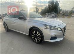 نيسان ألتيما